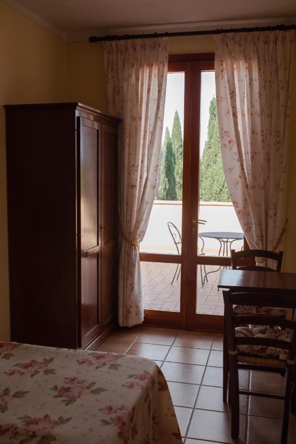 Appartamenti Casalsole 切雷托圭迪 外观 照片